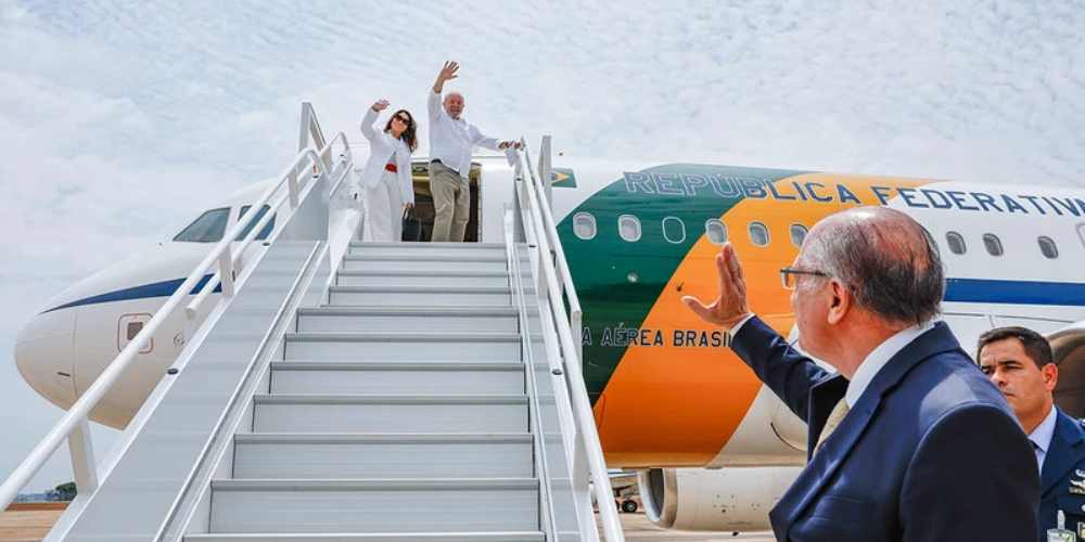 Aerolula deve ter jogo de cama queen e toalha 100.jpg