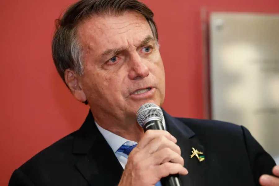 Bolsonaro exalta Motta e diz que anistia do 81 nao.jpg