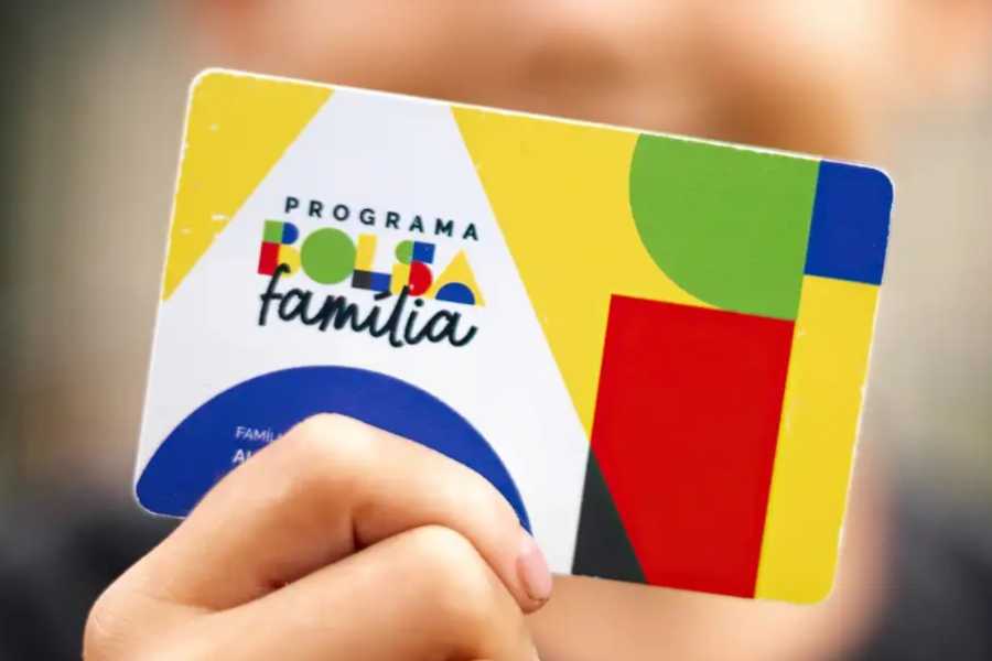 Cortes Saiba em quantas cidades Lula reduziu o Bolsa Familia.jpg