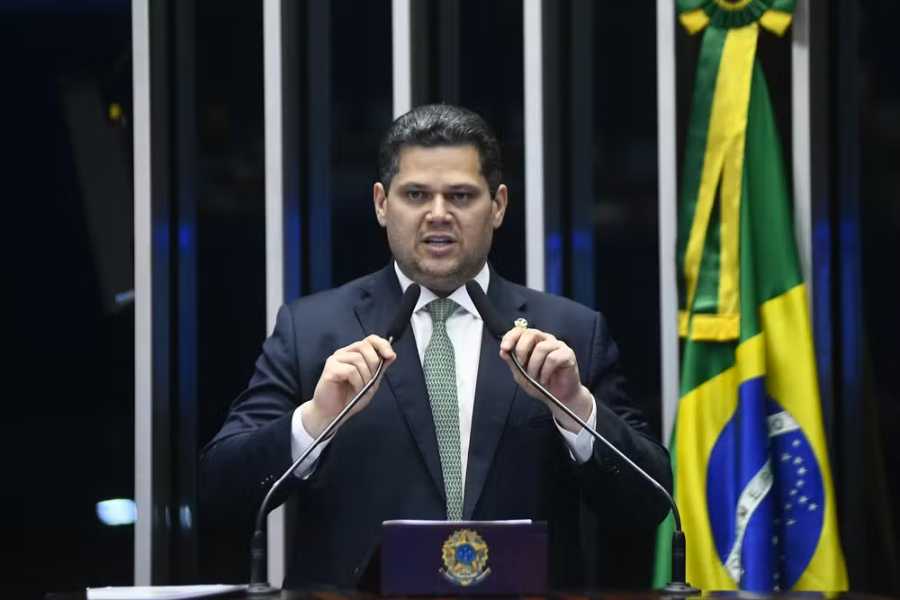 Impeachment do STF traria problemas afirma Alcolumbre.jpg