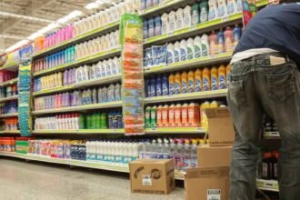 Inflação oficial de janeiro é de 0,16%, a menor para o mês desde 1994 11 inflacao-oficial-de-janeiro-e-de-0-16-por-cento-a-menor-para-o-mes-desde-1994-bonus-na-conta-de-luz-ajuda-a-desacelerar-o-ipca-foto-joedson-alves-abr-tvt-news