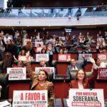 Mexico avanca com reforma que reestatiza petroleo e energia.jpg