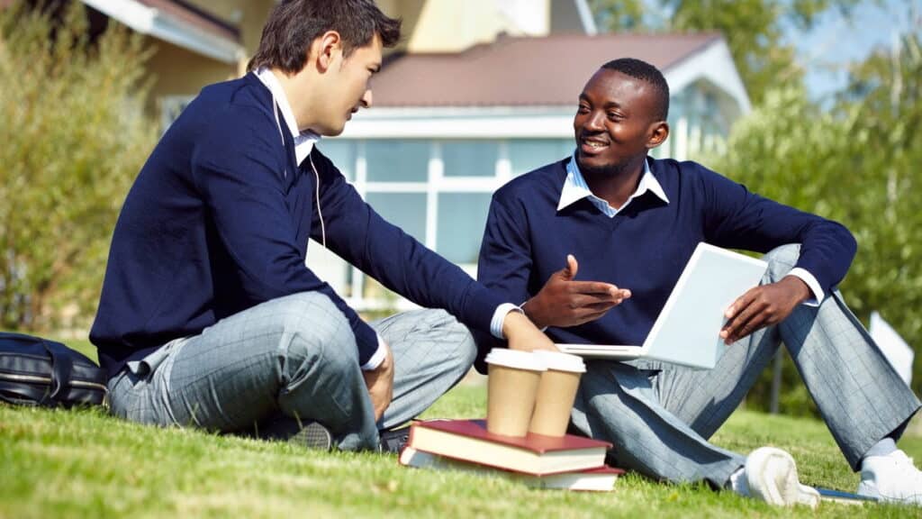 MEC revela novo programa que vai te pagar para terminar o ensino médio!