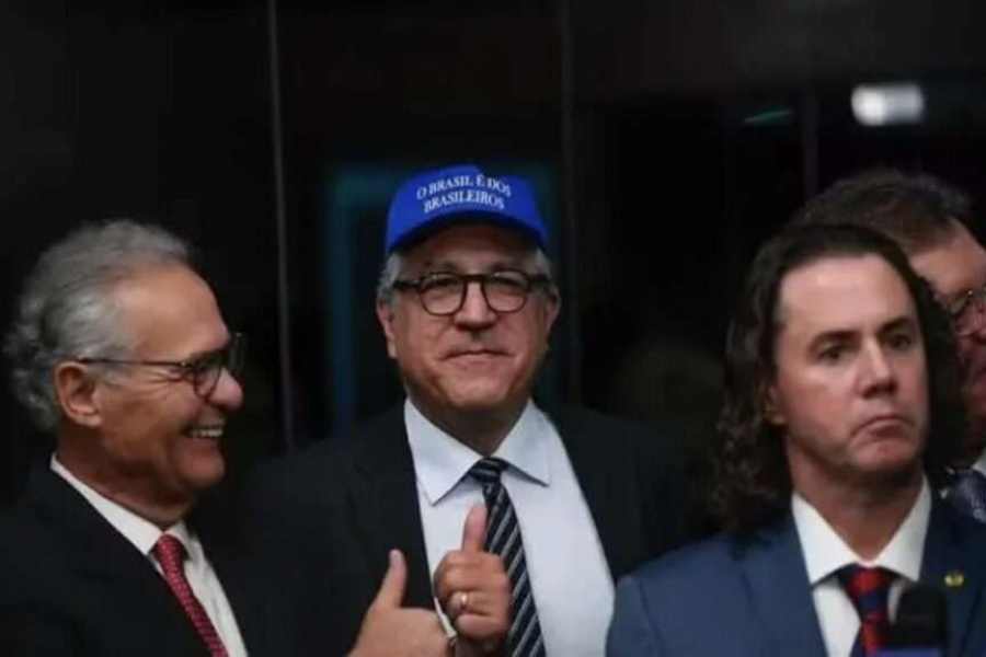 Sidonio Palmeira Criou Bone sem graca com Provocacao a Trump.jpg