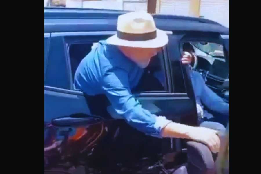 Video Seguranca prende os dedos de Lula em porta de.jpg