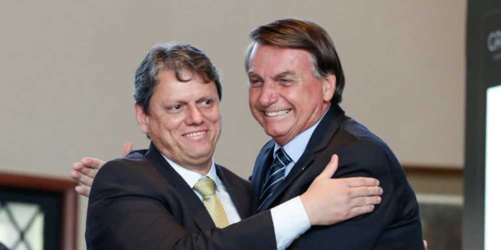 Bolsonaro lanca Tarcisio como nome forte para o futuro governador.jpg