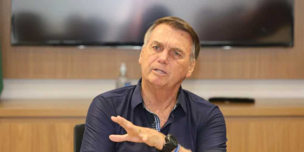 Bolsonaro quebra o silencio e expoe sua defesa para o.jpg