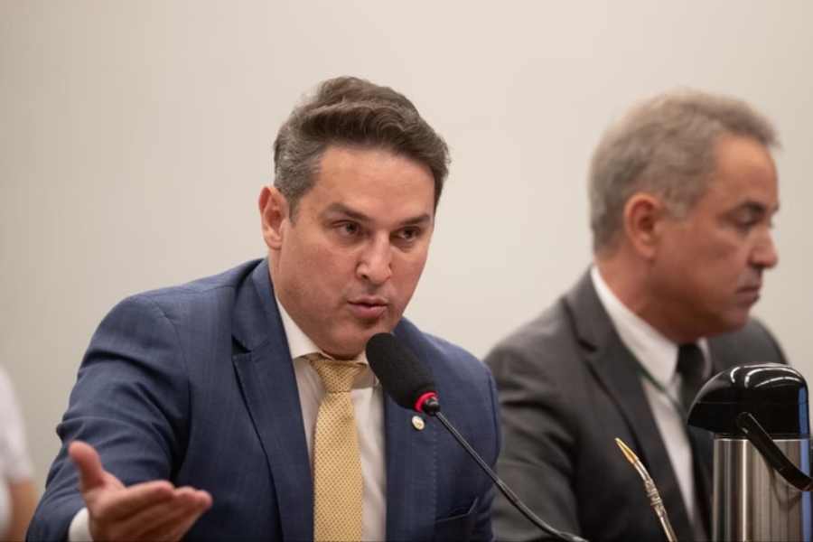 Eduardo Bolsonaro Zucco deve presidir Comissao de Relacoes Exteriores.jpg