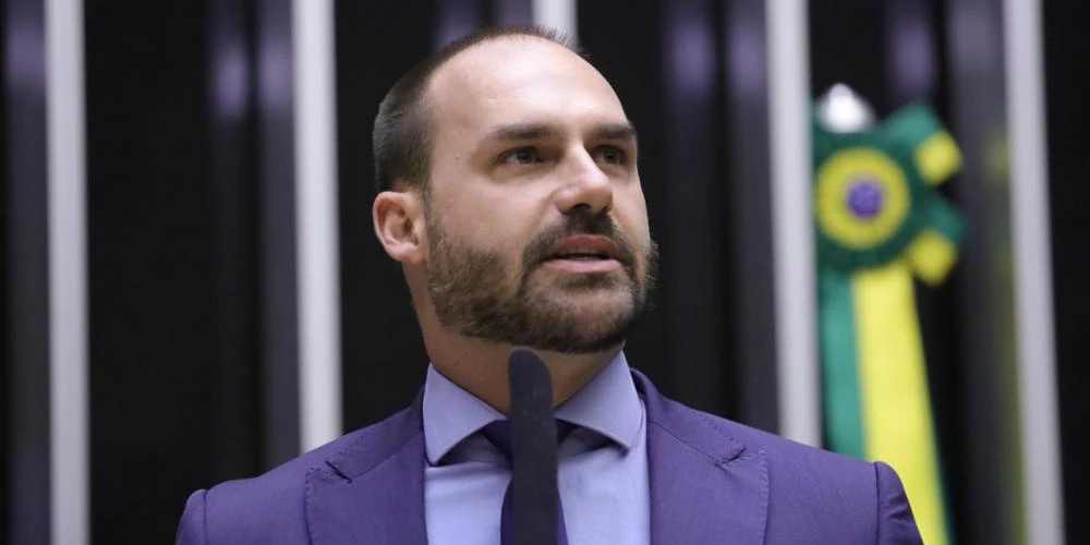 Eduardo Bolsonaro sobe tom contra Moraes apos pedido de investigacao.jpg