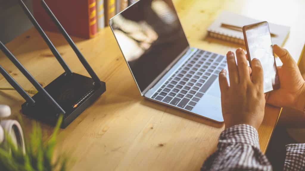 Milhares de estudantes enfrentam dificuldades para receber o benefício do Pé de Meia!