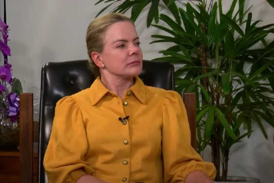 Gleisi diz que nao vai negociar com parlamentares radicais.jpg