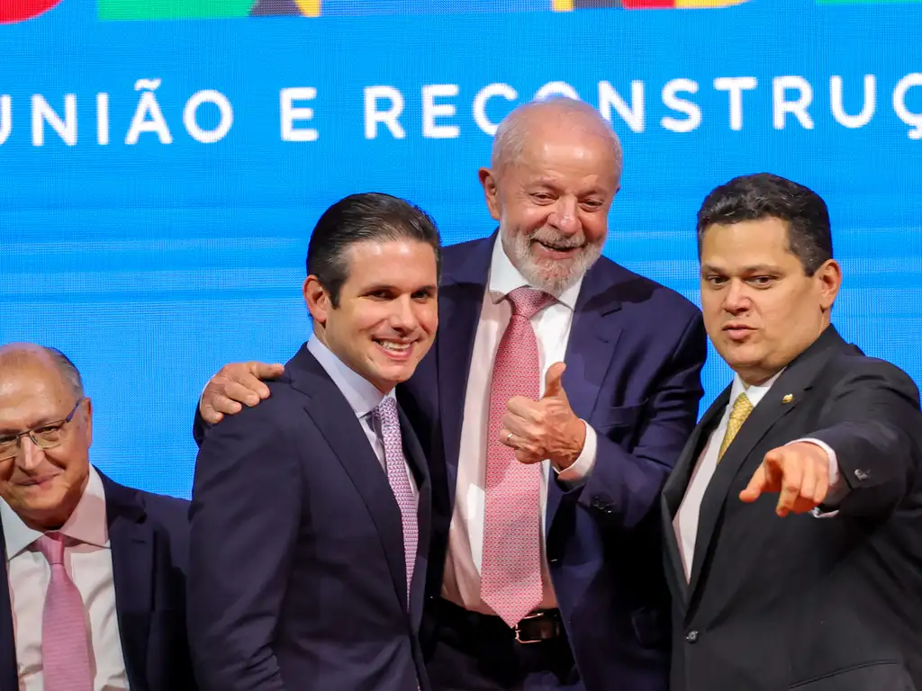 Hugo Motta e investigado por fraude com emendas Pix.webp.webp