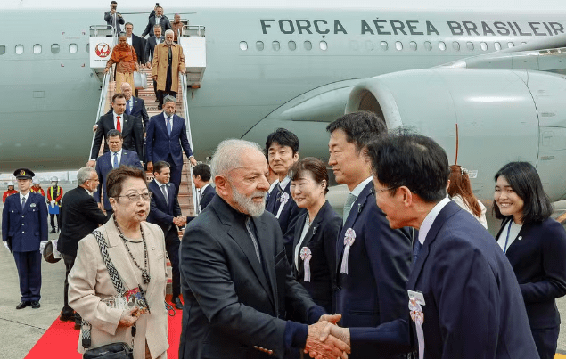 presidente-da-republica-luiz-inacio-lula-da-silva-durante-chegada-a-toquio-no-aeroporto-haneda-no-japao-foto-ricardo-stuckert-pr-tvt-news
