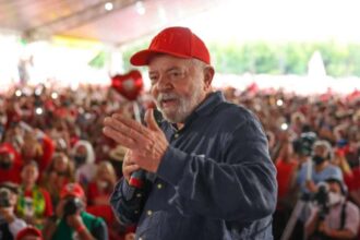 Lula deve visitar acampamento do MST na proxima sexta feira.jpg