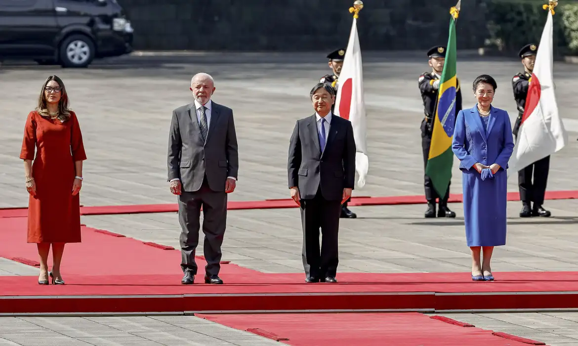 lula-e-recebido-pelo-imperador-do-japao-lula-e-a-primeira-dama-janja-ao-lado-do-imperador-naruhito-e-da-imperatriz-masako-em-toquio-no-japao-foto-ricardo-stuckert-pr-tvt-news