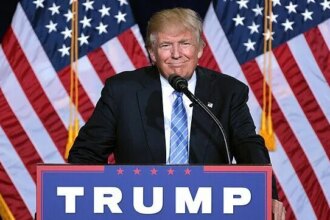 Mensagens vazadas sobre ataque ao Iemen pressionam Trump.jpg