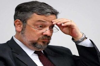 PGR reage a anulacao de processos contra Palocci que confessou.jpg