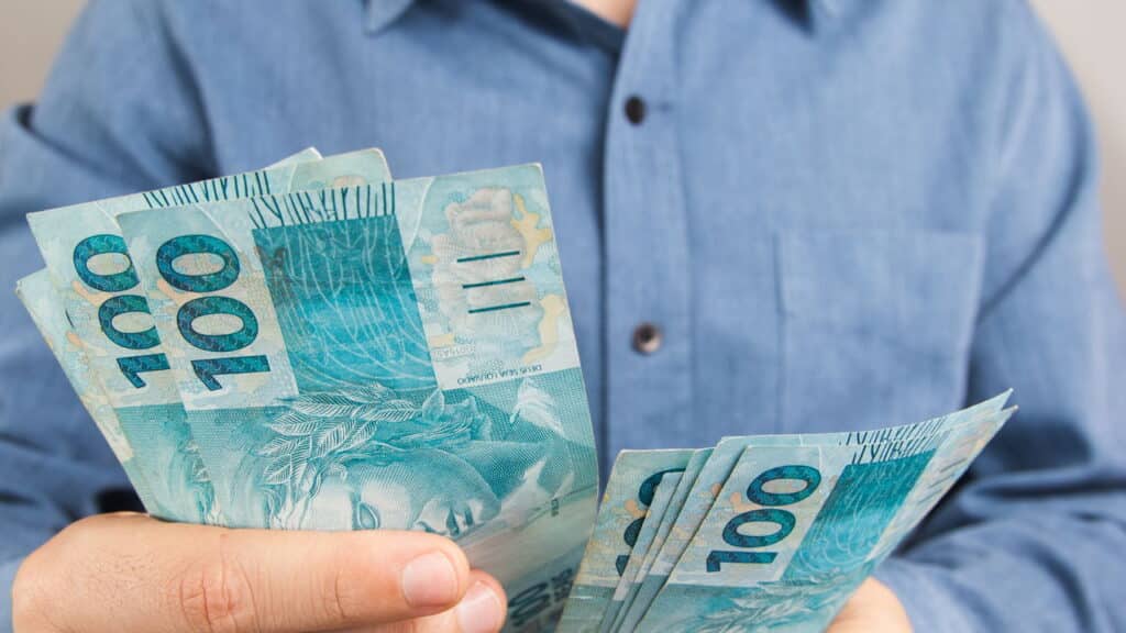A antecipação do 13º Salário para aposentados ainda está incerta para 2025