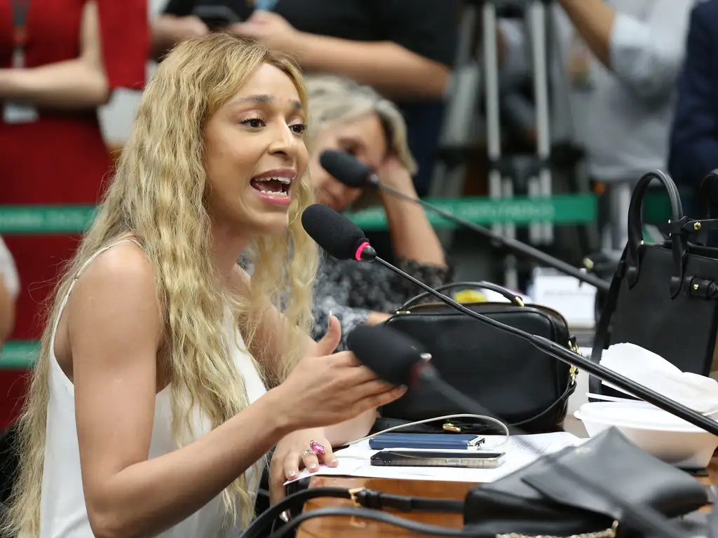 PSOL cogita lancar Erika Hilton como candidata ao governo de.webp.webp