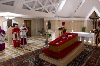 Papa-Francisco-morreu-nesta-segunda-feira-(21).-Foto:-©-Vatican-Media/-Francesco-Sforza-TVT-NEWS Se quiser ajustar algo (como