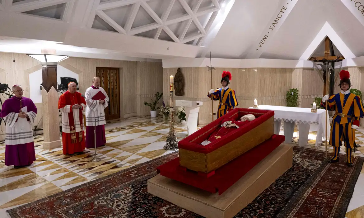 Papa-Francisco-morreu-nesta-segunda-feira-(21).-Foto:-©-Vatican-Media/-Francesco-Sforza-TVT-NEWS Se quiser ajustar algo (como