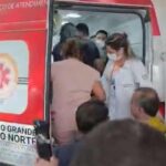 Apoiadores rezam Pai Nosso ao ver Bolsonaro em ambulancia video.jpg