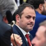 Apos acordo com Hugo Motta Glauber Braga deve encerrar greve.jpg