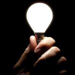 Novo benefício garante descontos na sua conta de luz - Inscreva-se!