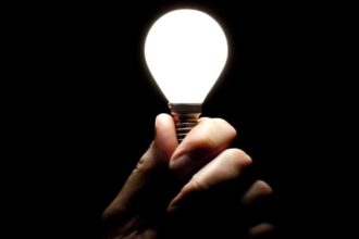 Novo benefício garante descontos na sua conta de luz - Inscreva-se!