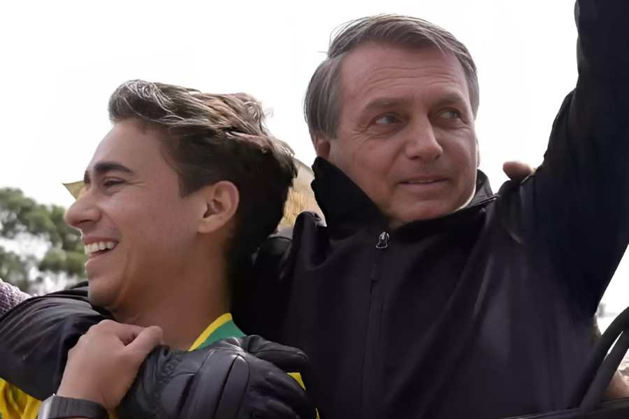 Bolsonaro e aliados fazem esquenta antes de manifestacao na Paulista.jpg