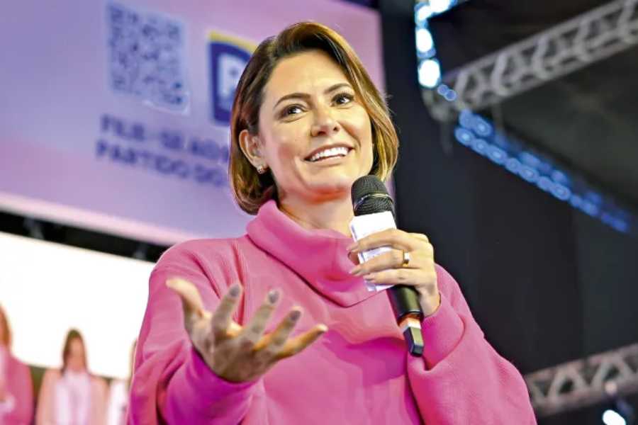 Bolsonaro tem titulo honorario rejeitado em PE mas Michelle ganha.jpg