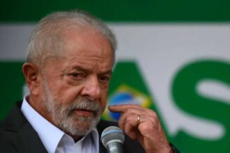 Brasil nao pode desistir de negociar tarifas dos EUA diz.jpg