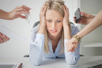 Burnout causado por telas cresce e afeta ate fora do.jpg