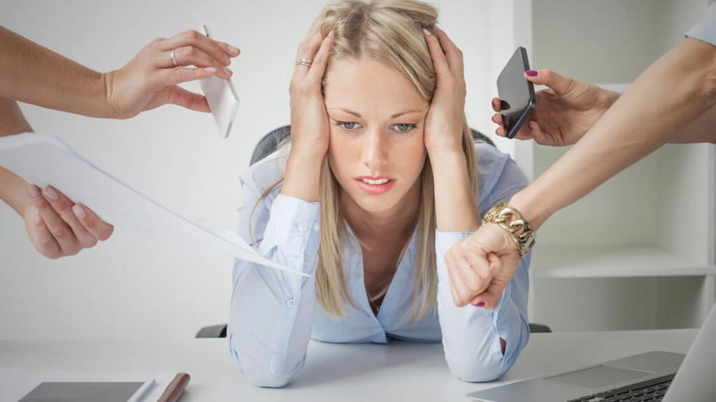 Burnout causado por telas cresce e afeta ate fora do.jpg