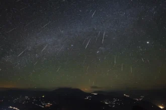 chuva-de-meteoros-liridas-pode-ser-vista-no-brasil-enxergar-o-espetaculo-astronomico-depende-de-um-ceu-limpo-e-escuro-foto-nasa-divulgacao