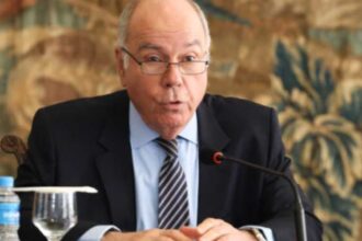 Comissao do Senado aprova convite a Mauro Vieira por asilo.jpg