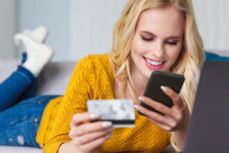 Compras em 2 cliques o celular virou o novo shopping.jpg