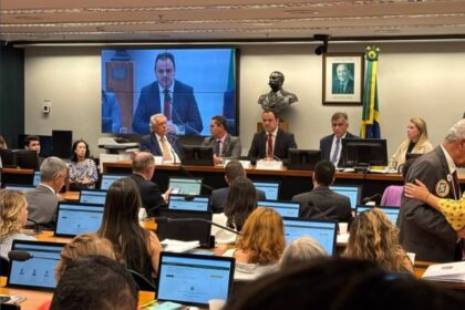 Conselho de Etica relator pede cassacao de mandato de Glauber.jpg