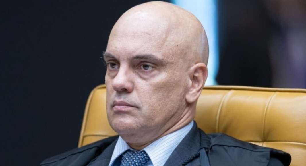 Deputados se levantam e acionam Moraes com 20 nomes de.jpg