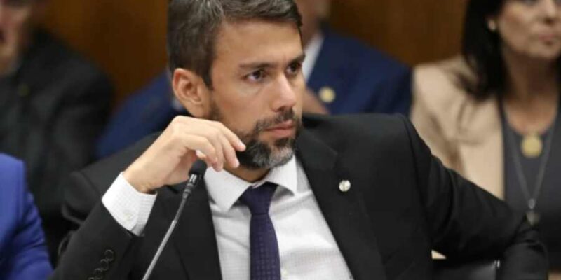 Em grupo de WhatsApp deputados pressionaram Pedro Lucas para rejeitar.jpg