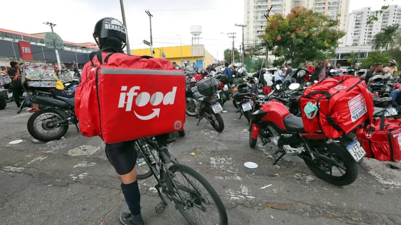 entregadores-mantem-paralisacao-por-melhores-condicoes-de-trabalho--em-sao-paulo--liderancas-foram-na-sede-do-ifood--foto-paulo-pinto-abr-tvt-news