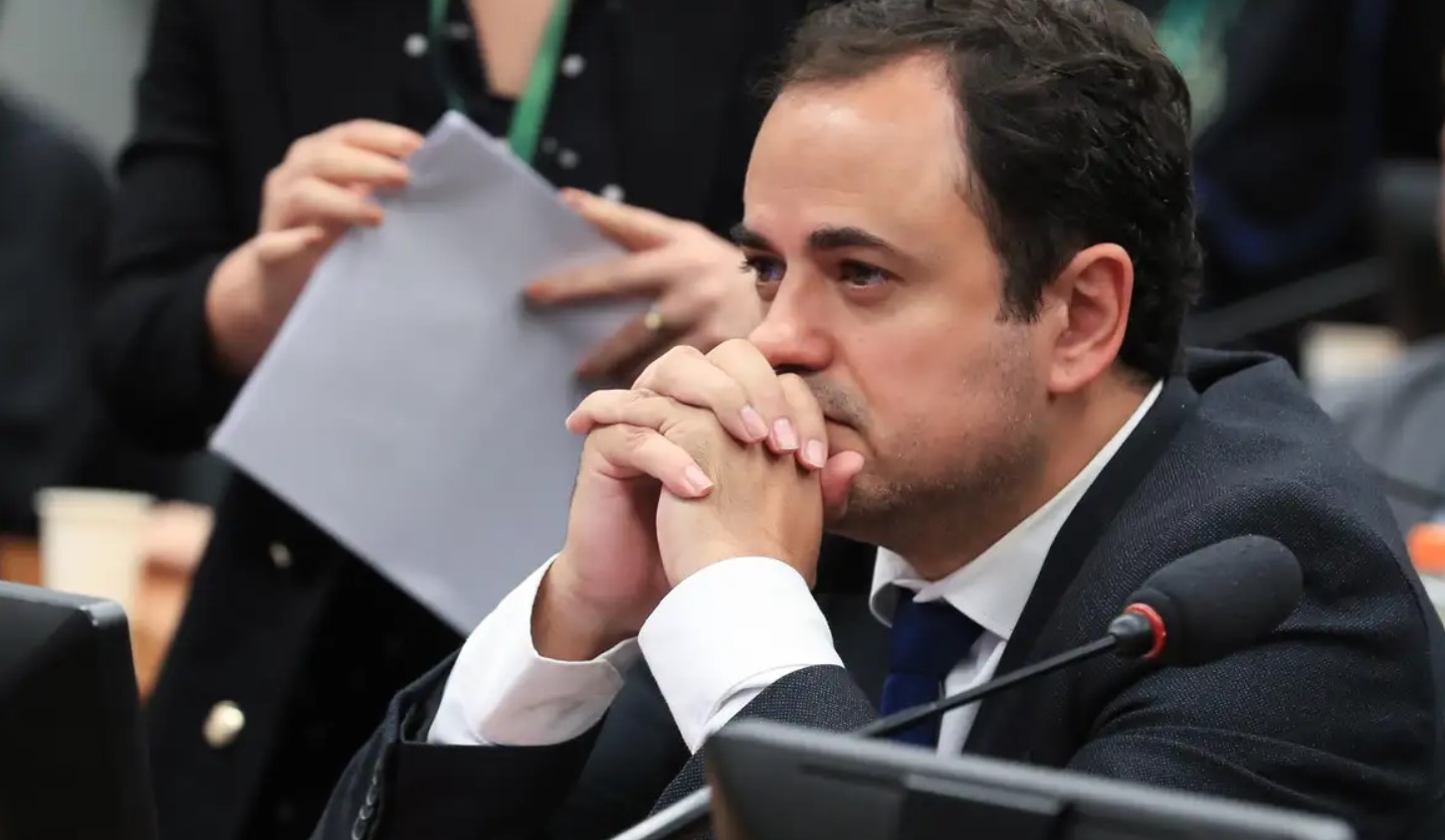Glauber Braga encerra greve de fome.jpg