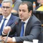 Glauber Braga entrega recurso a CCJ em que pede arquivamento.jpg