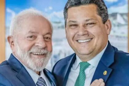 Lula encontra Alcolumbre em meio a pressao por anistia.jpg
