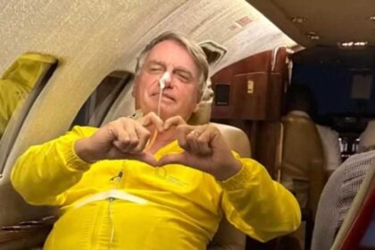 Medico de Bolsonaro fala sobre estado de saude do ex presidente.jpg