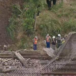 metro-do-rio-fecha-11-estacoes-apos-queda-de-muro-provocada-por-obras-metrorio-esta-em-contato-com-a-aguas-do-rio-para-que-a-operacao-seja-restabelecida-reproducao-tv-globo-tvt-news