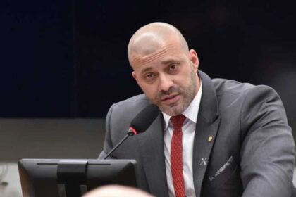 Moraes nega pedido de Silveira para trabalhar e estudar fora.jpg