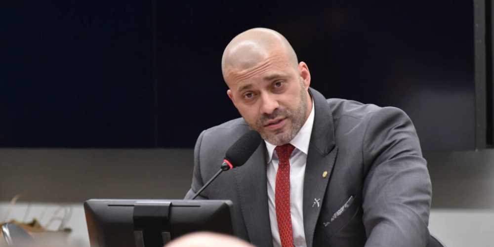 Moraes nega pedido de Silveira para trabalhar e estudar fora.jpg