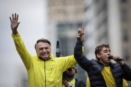 Nikolas chama Moraes de covarde e compara Barroso a bandido.jpg