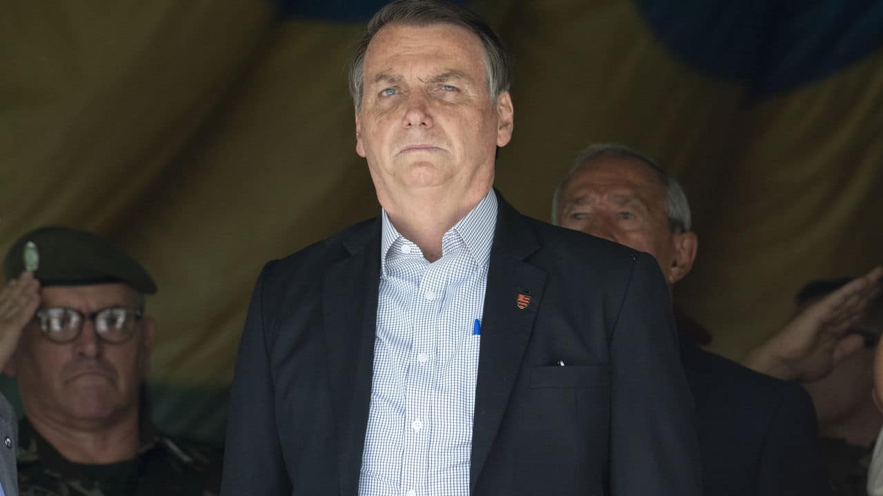 O Globo faz piada com internacao de Bolsonaro e depois.jpg